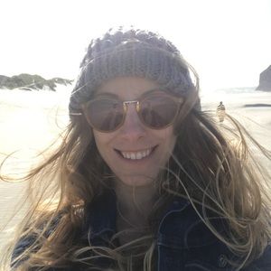 Meet your Posher, Pam